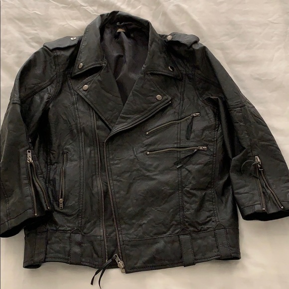 Leather jacket - Picture 1 of 1